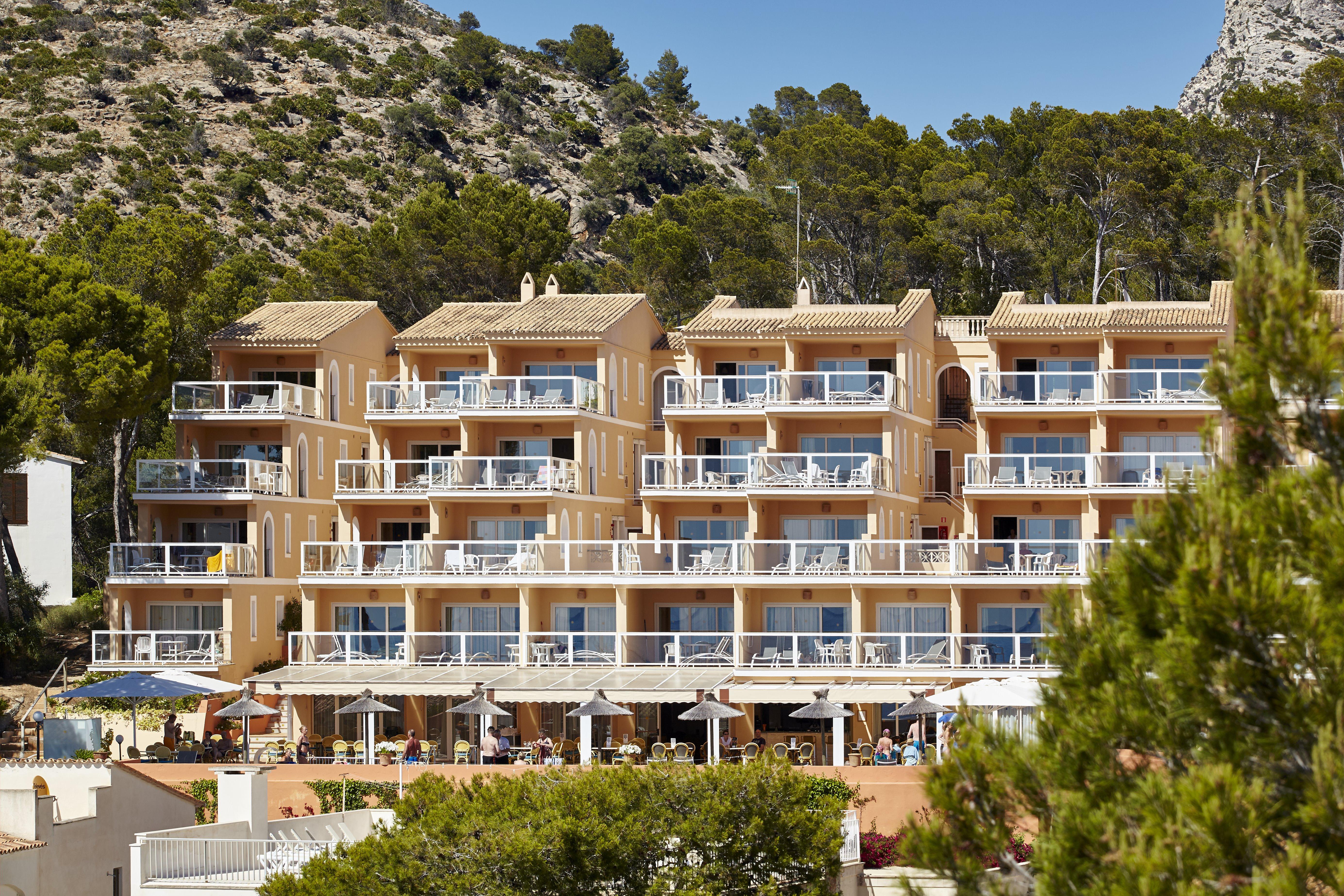 Universal Aparthotel Don Camilo Sant Elm Exteriör bild